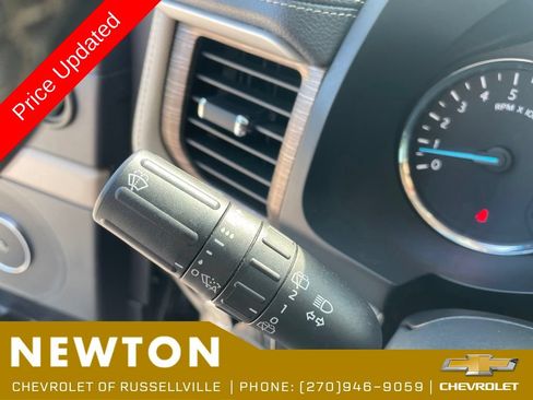 Used 2023 Ford Expedition Limited AWD/4WD image 16
