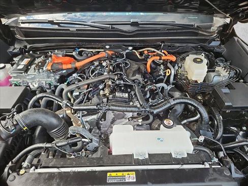 Certified 2025 Toyota Tacoma TRD Off-Road w/ TRD Off Road Upgrade Package AWD/4WD image 28