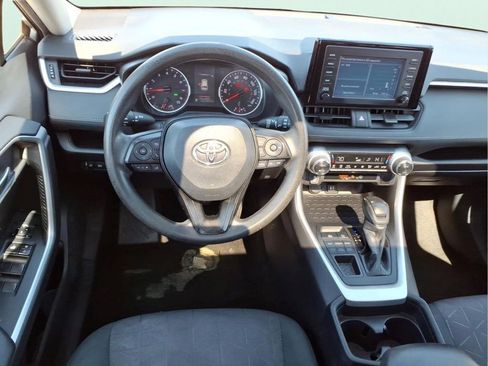 Used 2019 Toyota RAV4 XLE AWD/4WD image 13