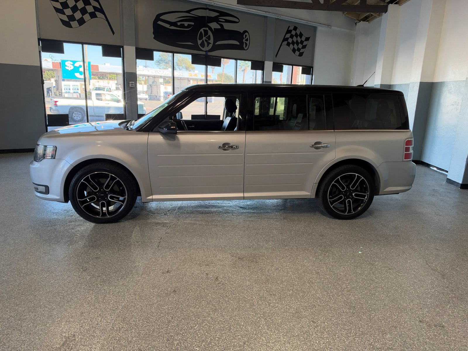 Used 2015 Ford Flex SEL w/ Equipment Group 202A FWD image 4