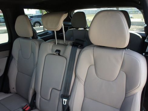 New 2026 Volvo XC90 B6 Ultra image 22