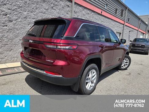Used 2025 Jeep Grand Cherokee Laredo w/ Luxury Tech Group I AWD/4WD image 28
