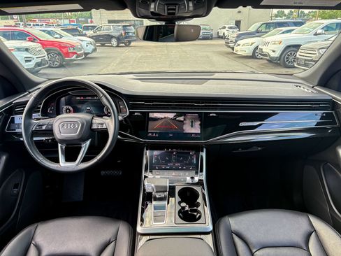 Used 2025 Audi Q8 Premium w/ Black Optic Package AWD/4WD image 28