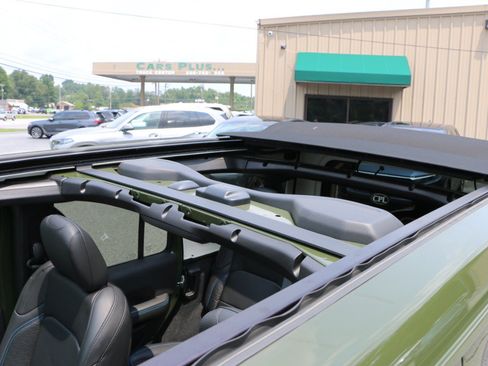 Used 2024 Jeep Wrangler High Altitude AWD/4WD image 25