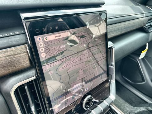 New 2026 GMC Acadia Denali Ultimate AWD/4WD image 28