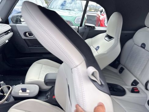 Used 2025 MINI Cooper S image 8