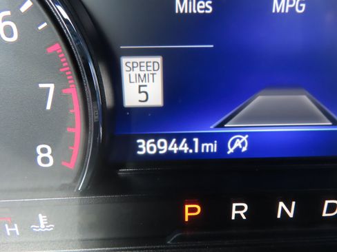 Used 2024 Ford Explorer XLT w/ Equipment Group 202A image 17