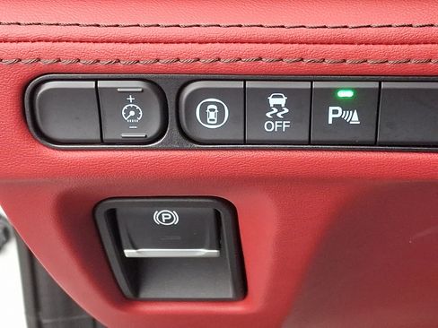 Used 2022 Acura MDX A-Spec image 28