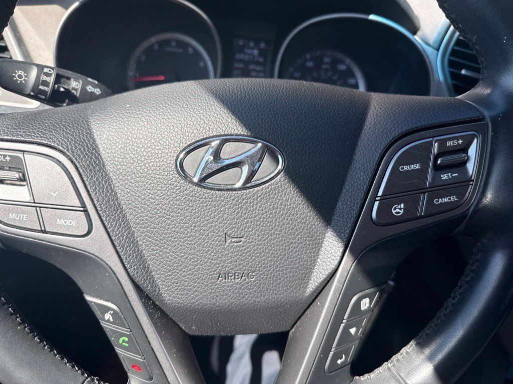 Used 2014 Hyundai Santa Fe Sport w/ Popular Equipment Package 02 FWD image 5