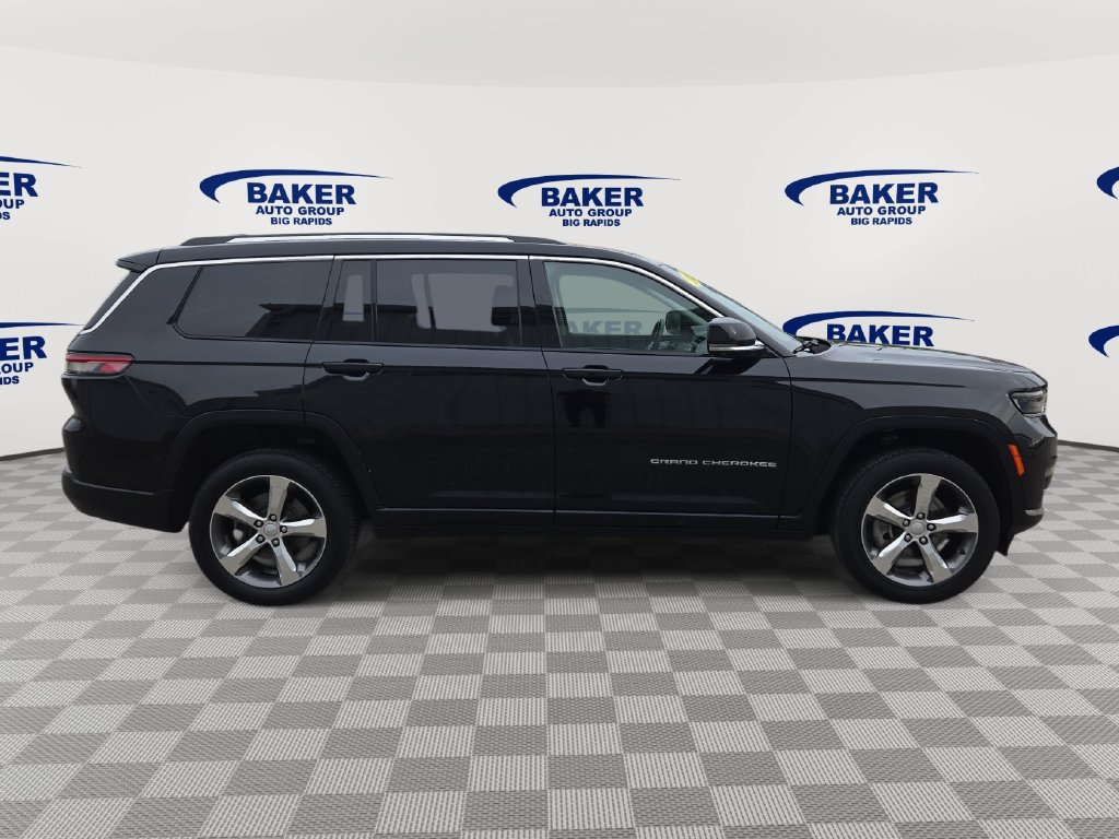 Used 2022 Jeep Grand Cherokee L Limited w/ Luxury Tech Group II AWD/4WD image 2