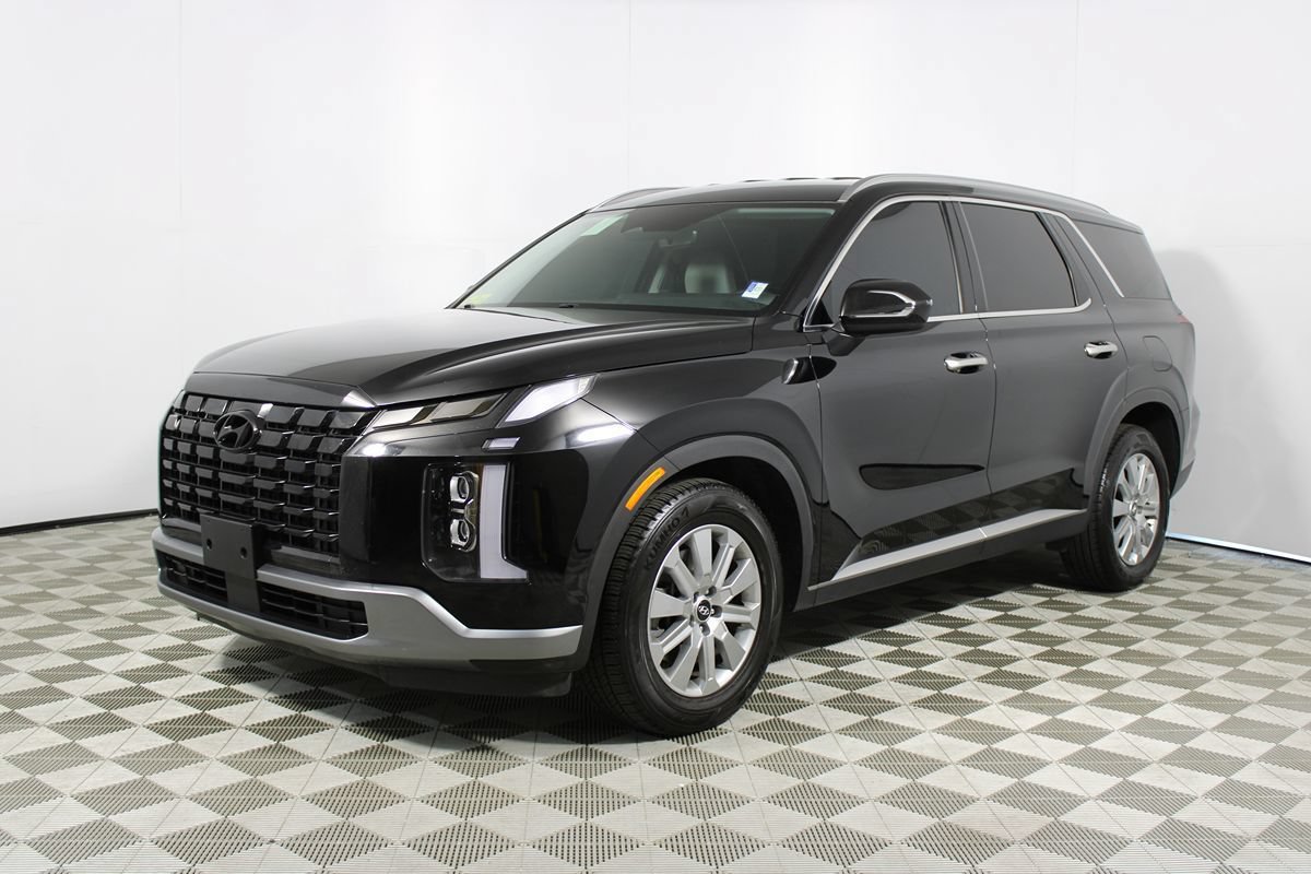 Used 2025 Hyundai Palisade SEL FWD image 3