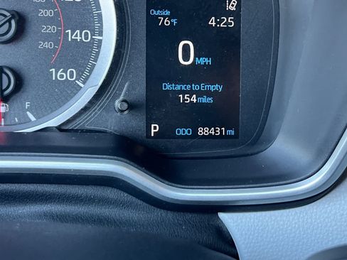 Used 2019 Toyota Corolla SE image 24