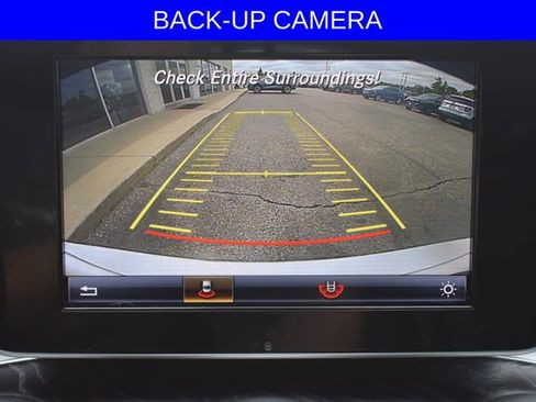Used 2015 Mercedes-Benz C 300 4MATIC Sedan w/ Premium 1 Package image 5
