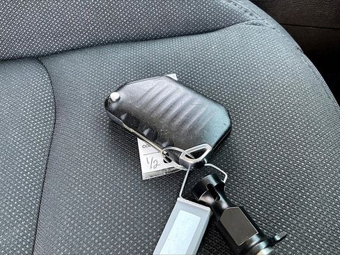 Used 2020 Jeep Wrangler Unlimited Willys image 11