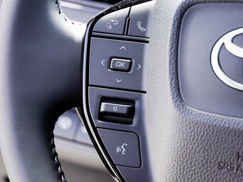 New 2026 Toyota C-HR w/ Cold Weather Package image 33