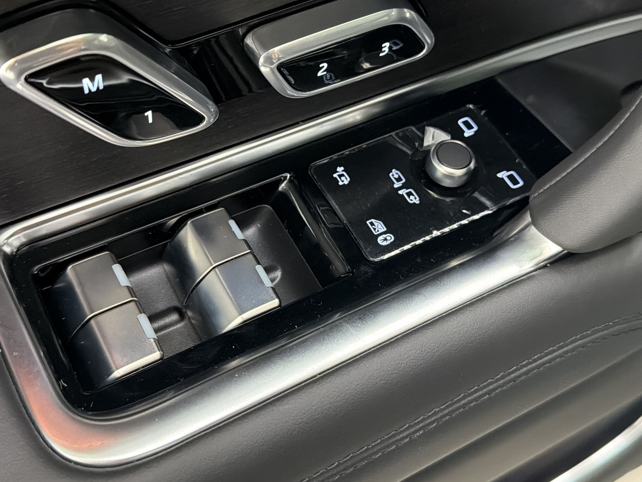 New 2026 Land Rover Range Rover SE AWD/4WD image 15