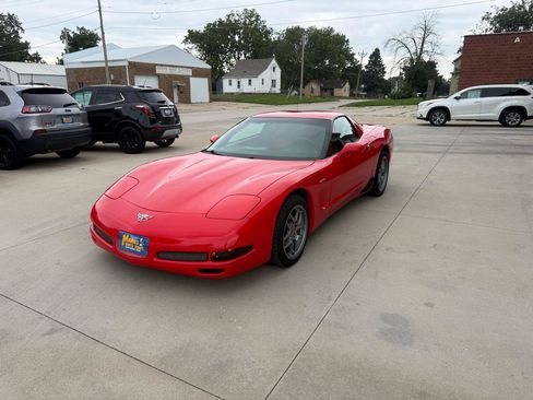 Used 2001 Chevrolet Corvette Z06 w/ Memory Pkg RWD image 3