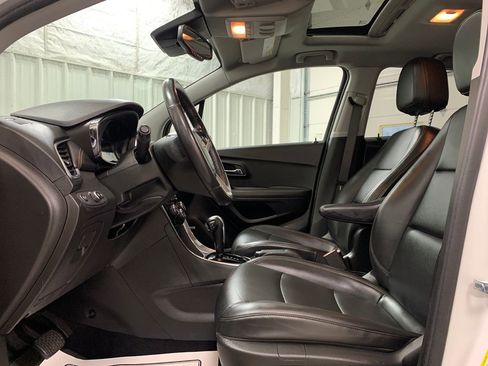 Used 2020 Chevrolet Trax Premier w/ LPO, Cargo Package image 16