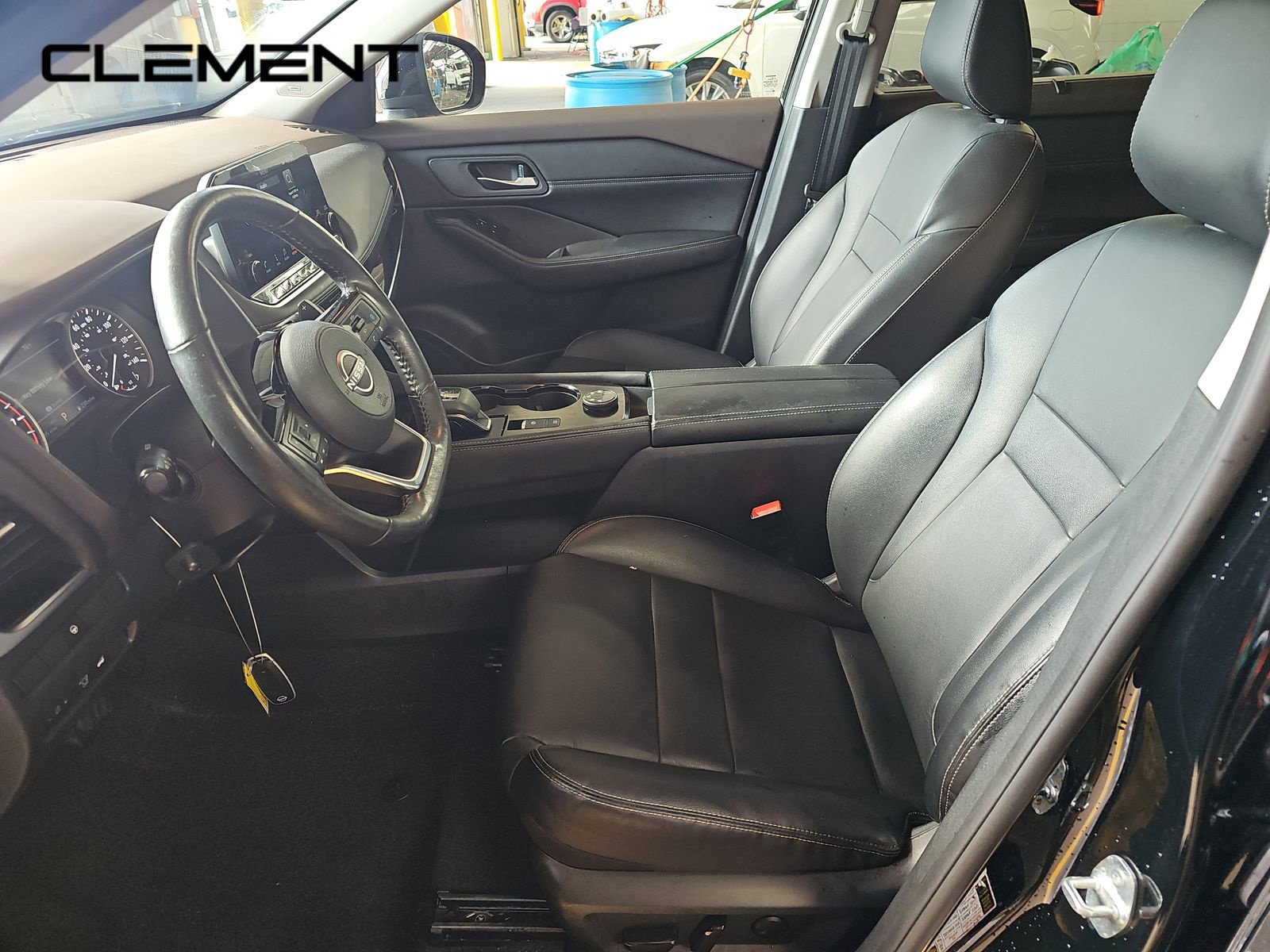 Used 2023 Nissan Rogue SL w/ SL Premium Package AWD/4WD image 3