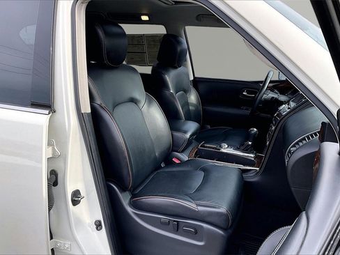 Used 2019 Nissan Armada Platinum w/ Captain's Chairs Package image 7