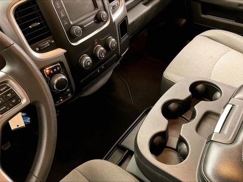 Used 2021 RAM 1500 Classic SLT AWD/4WD image 15
