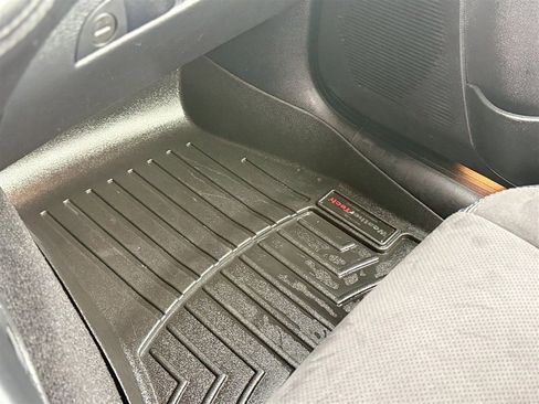 Used 2022 Dodge Challenger R/T w/ Plus Package image 37