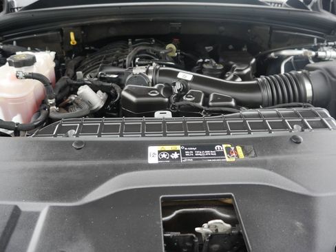 Used 2023 Jeep Grand Cherokee L Altitude image 10