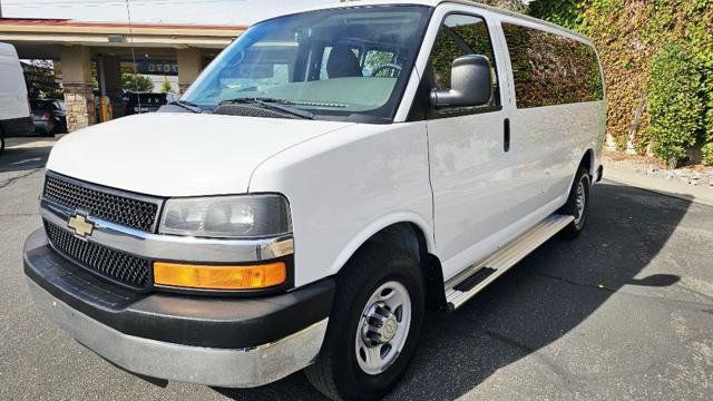 Used 2015 Chevrolet Express 3500 LT w/ LT Preferred Equipment Group RWD image 1