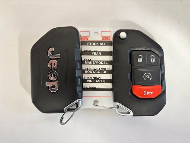 Used 2024 Jeep Wrangler Unlimited AWD/4WD image 32