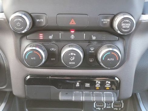 Used 2021 RAM 1500 Big Horn AWD/4WD image 24