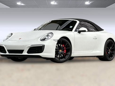 Used 2018 Porsche 911 Carrera S image 34