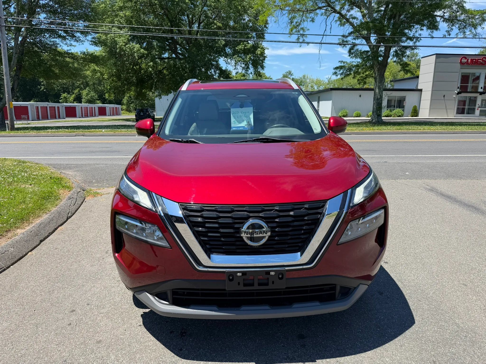 Used 2021 Nissan Rogue SV w/ Premium Package AWD/4WD image 2