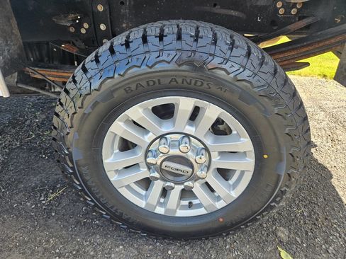Used 2019 Ford F250 XL w/ STX Appearance Package AWD/4WD image 13