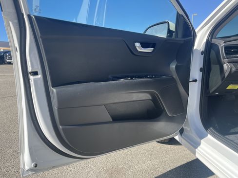 Used 2020 Kia Rio LX image 14