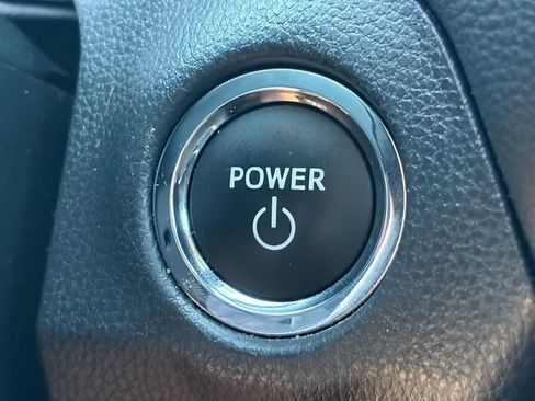 Used 2024 Toyota RAV4 XLE AWD/4WD image 18