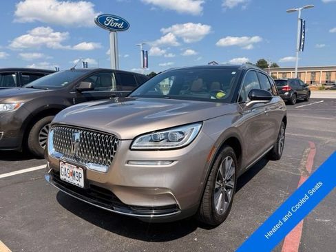 Used 2020 Lincoln Corsair Reserve w/ Equipment Group 201A FWD image 3