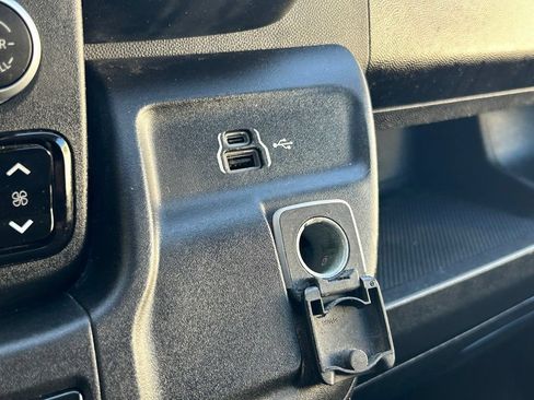 Used 2023 RAM ProMaster 2500 FWD image 20