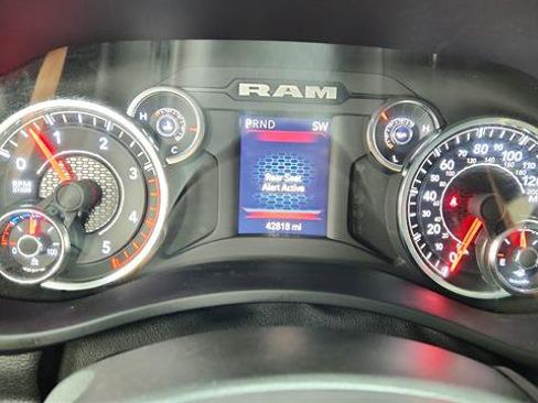 Used 2024 RAM 2500 Big Horn image 12