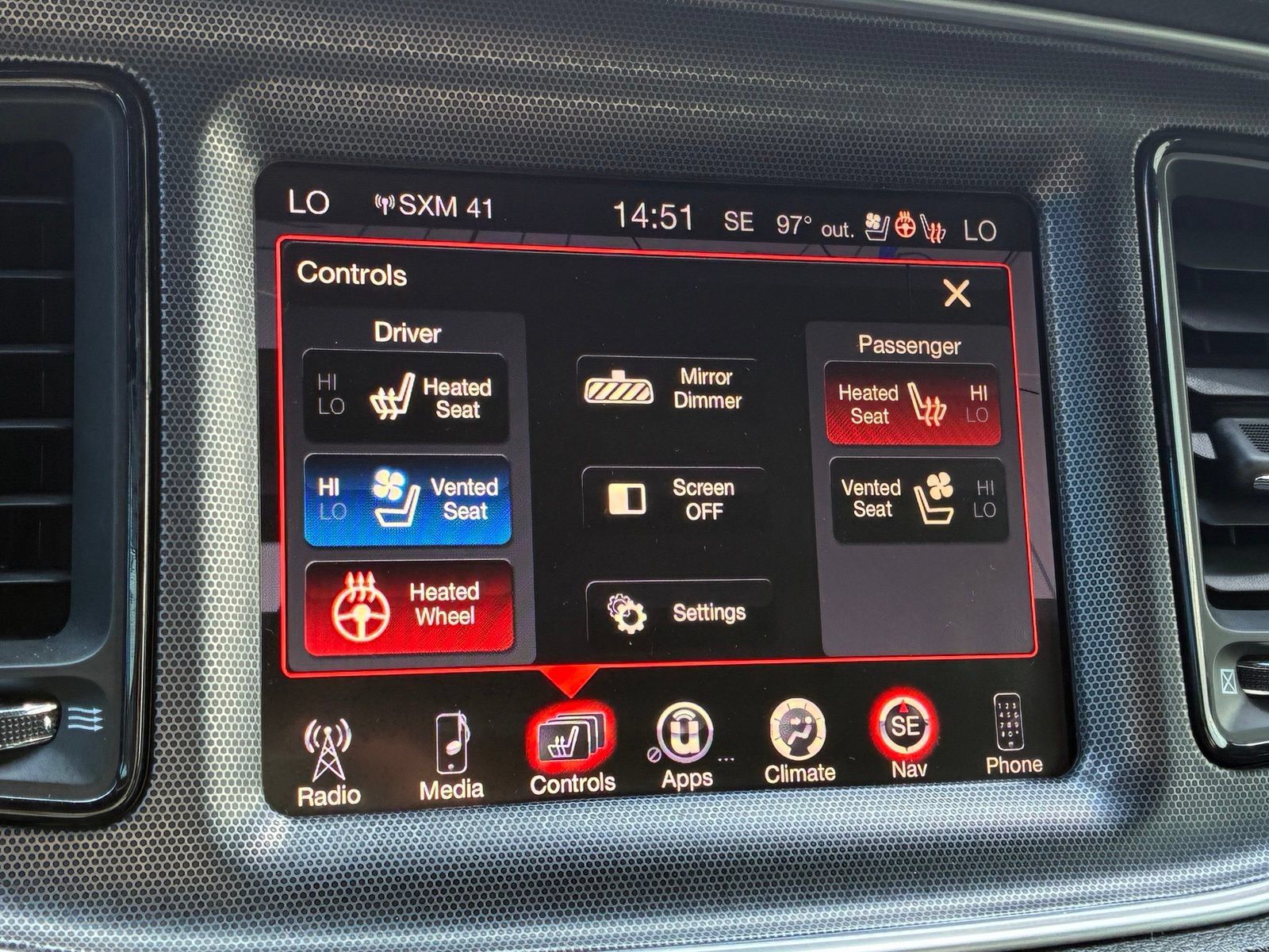 Used 2016 Dodge Challenger SRT RWD image 19