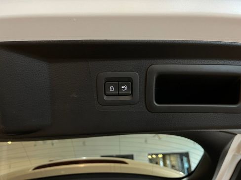 Used 2025 MAZDA CX-50 2.5 Hybrid w/ Premium Plus Pkg image 23