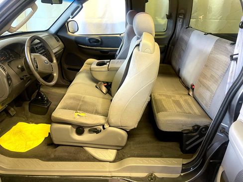 Used 2004 Ford F150 XLT image 25