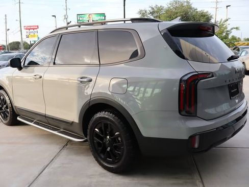 Used 2025 Kia Telluride AWD image 6
