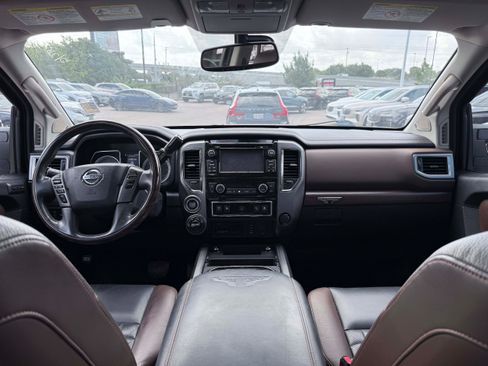 Used 2017 Nissan Titan Platinum Reserve AWD/4WD image 16