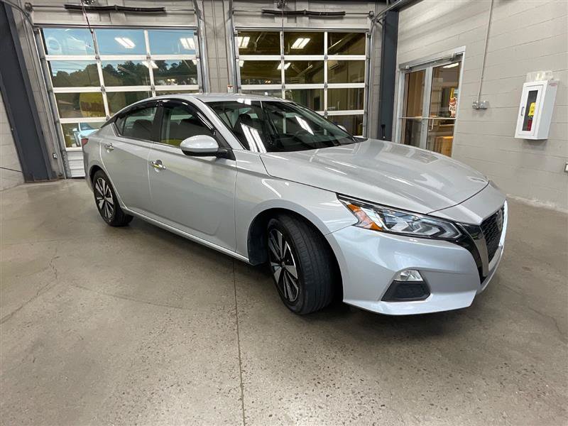 Used 2022 Nissan Altima 2.5 SV FWD image 7