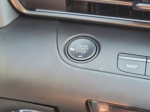 New 2025 Hyundai Elantra SEL image 8