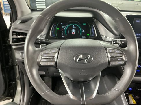 Certified 2021 Hyundai Ioniq SE image 9