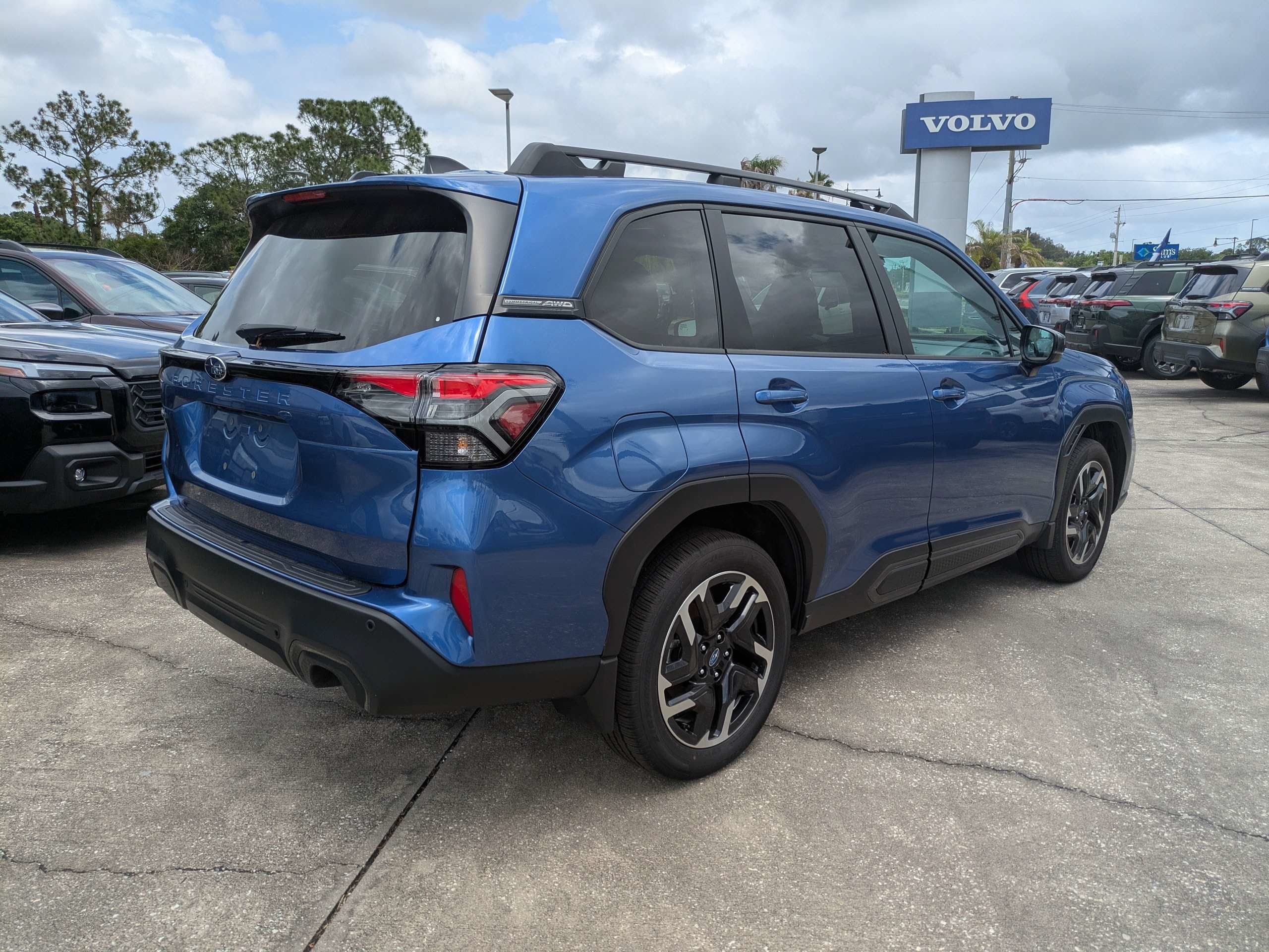 Used 2026 Subaru Forester Limited w/ Limited Package AWD/4WD image 4
