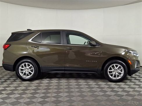 Used 2023 Chevrolet Equinox LT image 10
