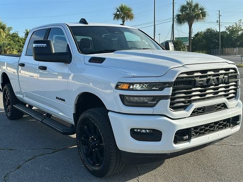 Used 2025 RAM 2500 Big Horn AWD/4WD image 7