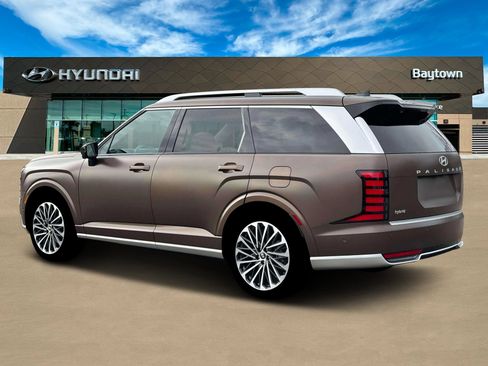 New 2026 Hyundai Palisade Calligraphy FWD image 5
